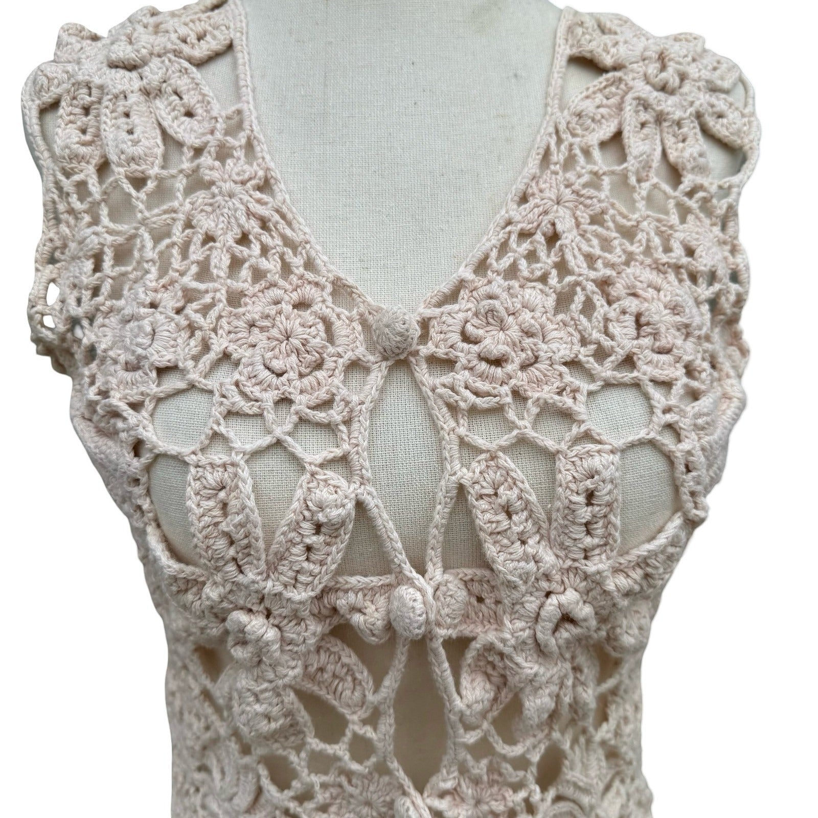 One Step Up Vintage Y2K Tan Crochet Floral Hand Knitted Vest OS Cottage Festival