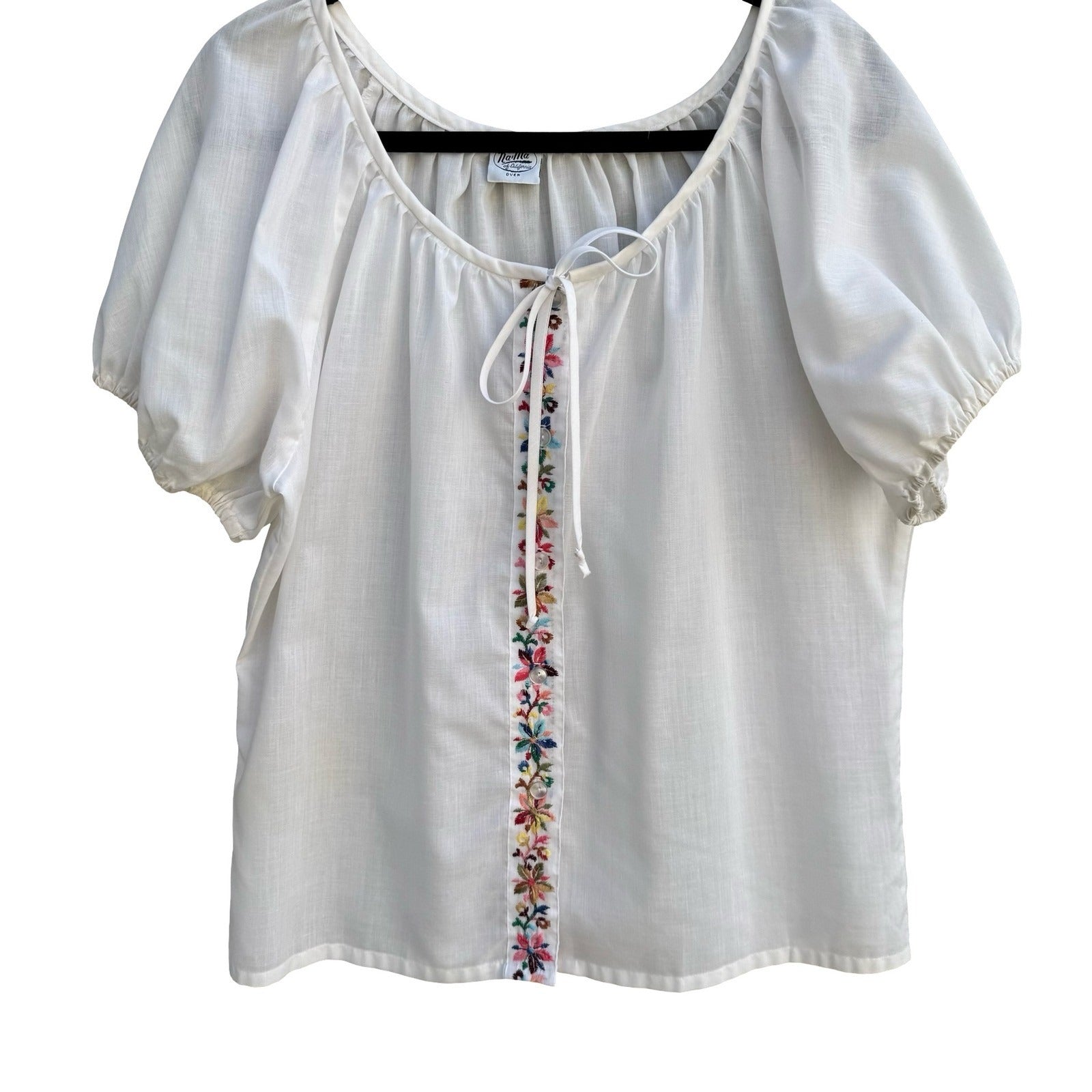Na-Ma California Vintage 70s White Floral Embroidered Peasant Blouse Puff Sleeve