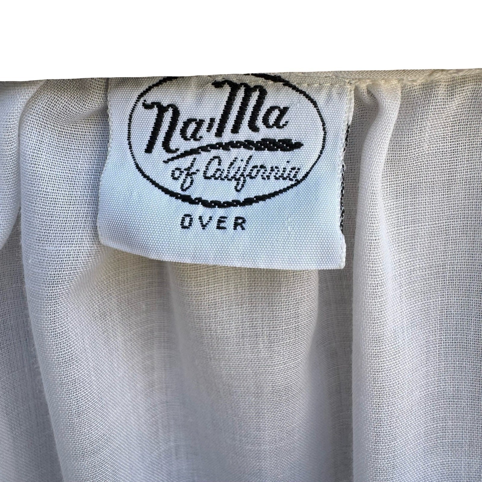 Na-Ma California Vintage 70s White Floral Embroidered Peasant Blouse Puff Sleeve