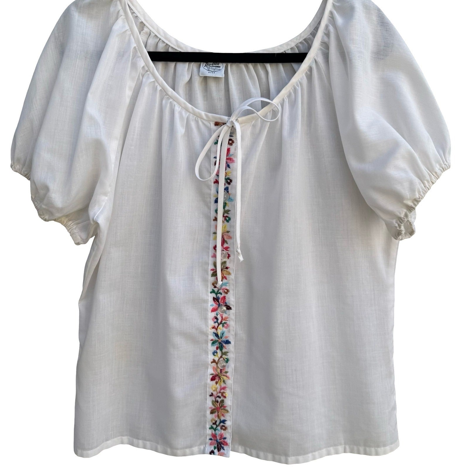 Na-Ma California Vintage 70s White Floral Embroidered Peasant Blouse Puff Sleeve