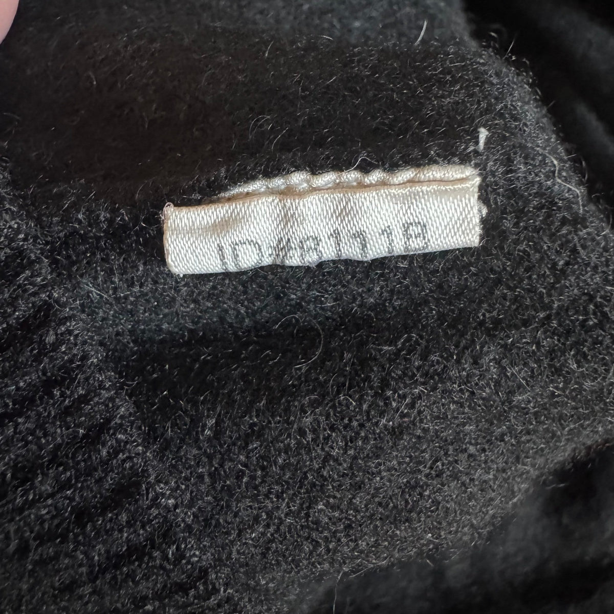 Ann Taylor Cashmere Minimalist Quiet Luxury Sustainable Turtleneck Sweater Black