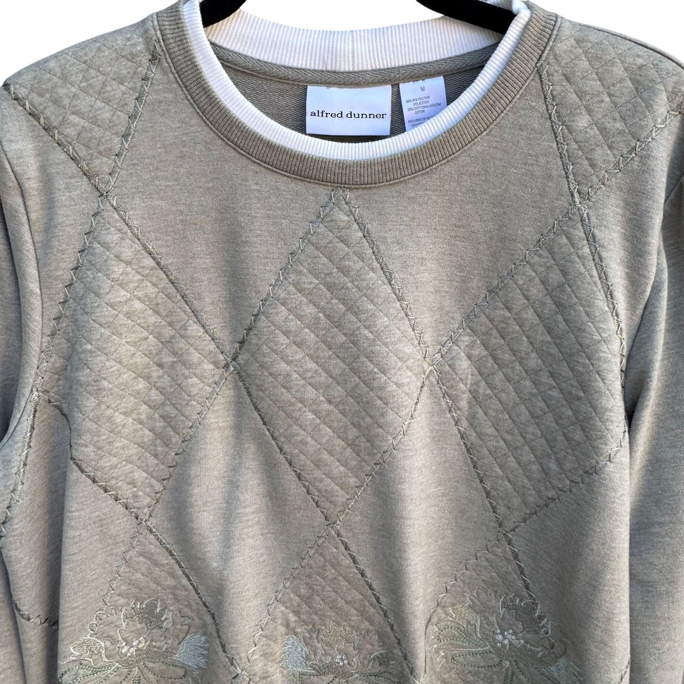 Alfred Dunner Womens Quilted Sweatshirt M Green Floral Embellished Pullover