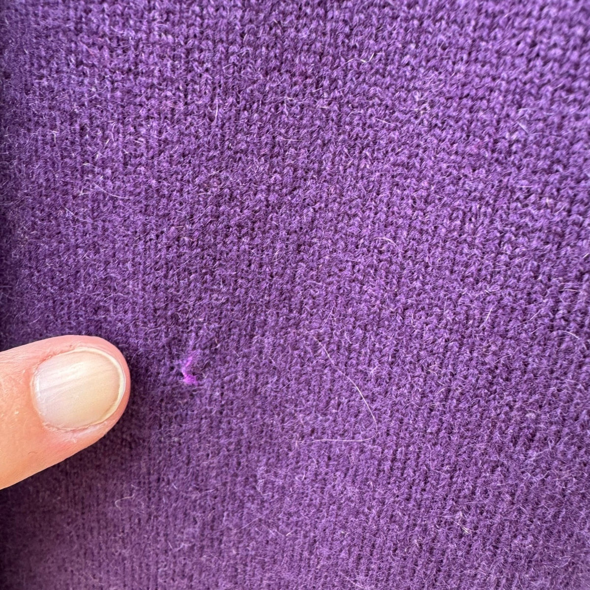 Marshall Fields Vintage Cashmere Quiet Luxury Preppy Minimalist Sweater Purple L