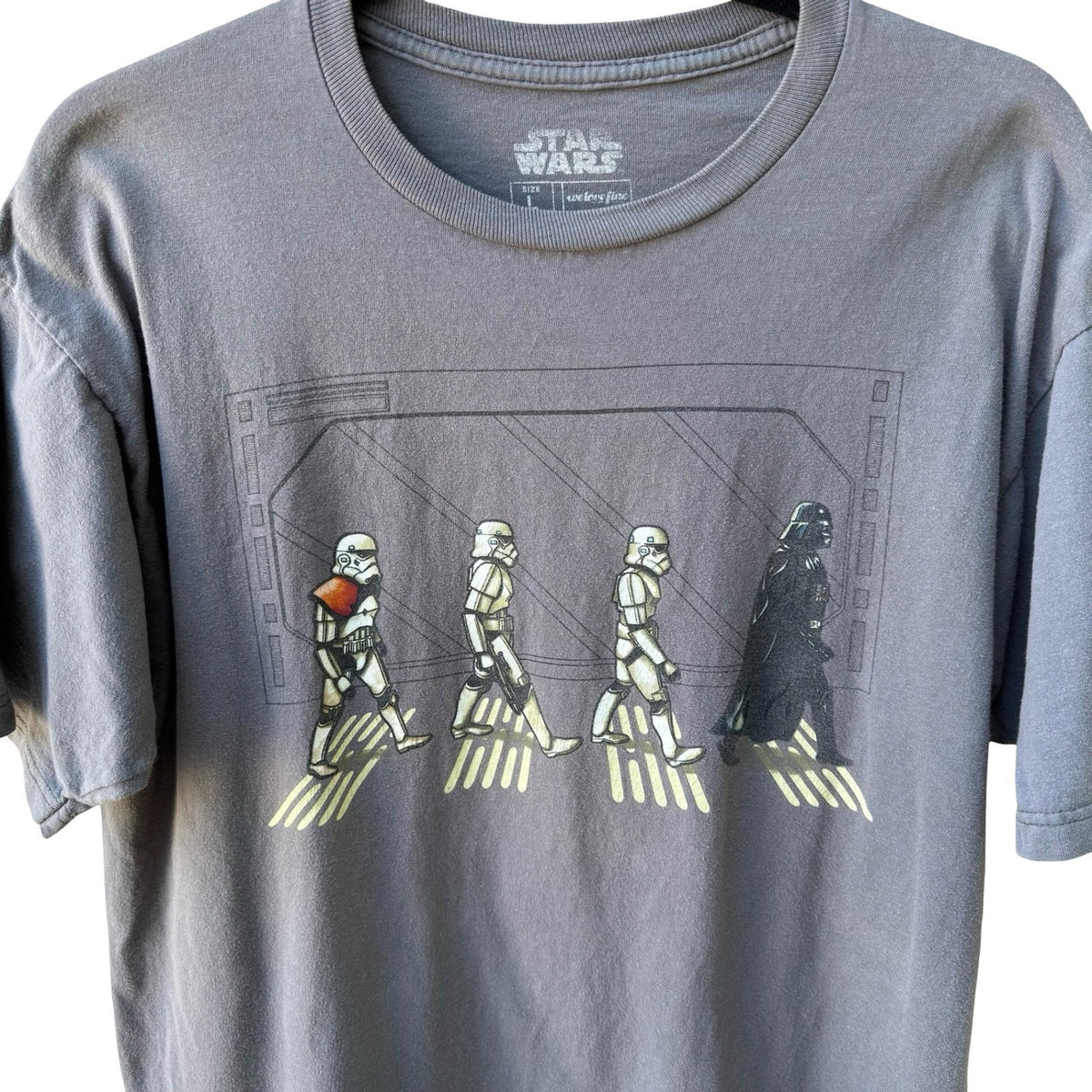 Star Wars Abbey Road Parody Darth Vader Stormtrooper Graphic T-Shirt Gray L