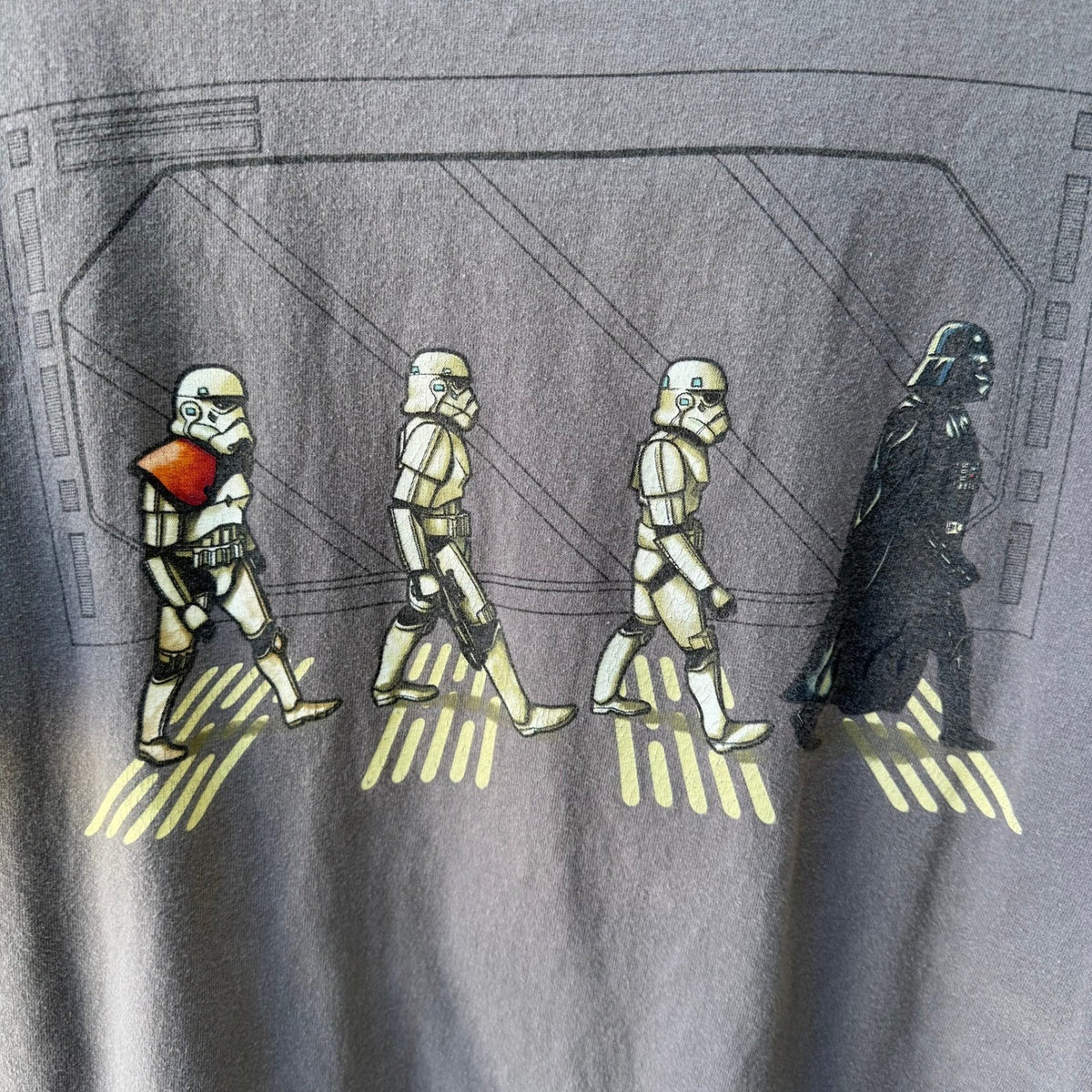 Star Wars Abbey Road Parody Darth Vader Stormtrooper Graphic T-Shirt Gray L