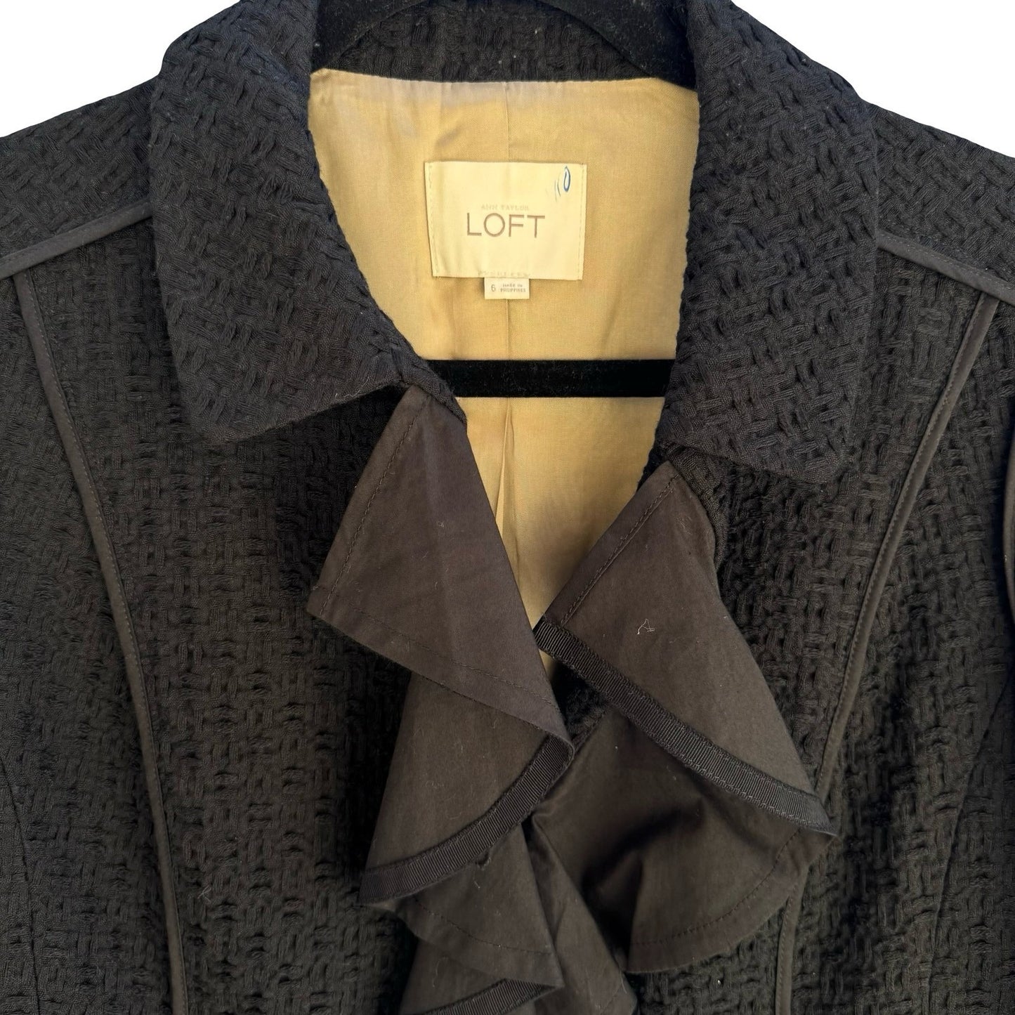 Ann Taylor LOFT Tailored Wool Blend Ruffle Front Peplum Blazer Jacket Black 6