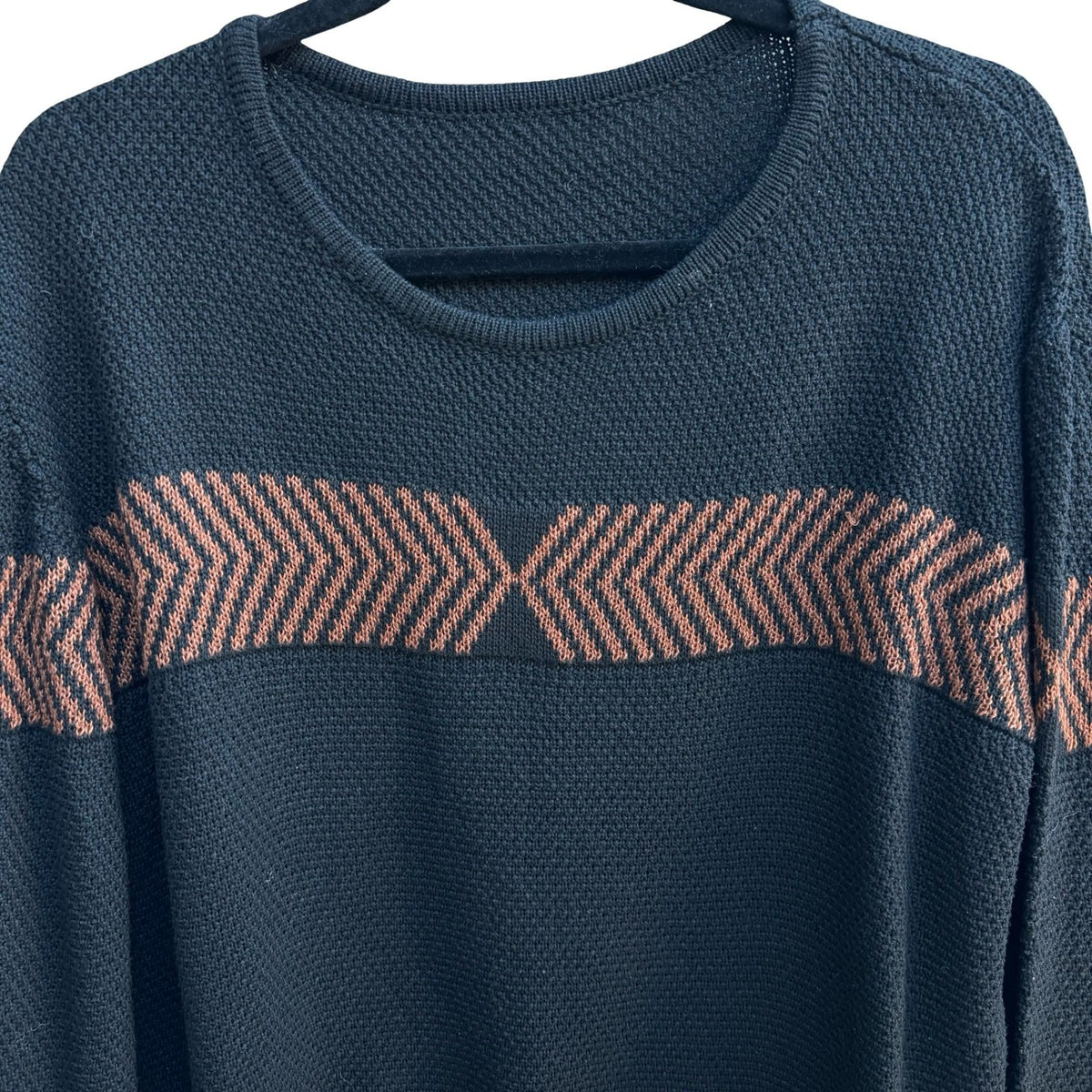 Minimalist Geometric Chevron Textured Knit Crewneck Sweater Charcoal Mens L