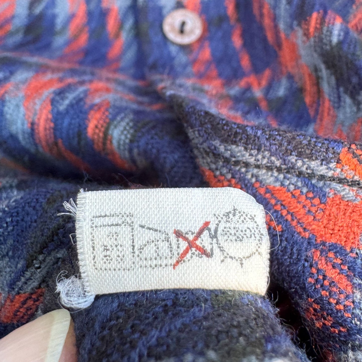 Hanjin Vintage Korean Plaid Button-Up Shirt Red Blue Long Sleeve Classic Retro M