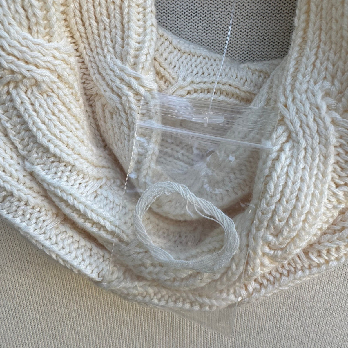 Isaac Mizrahi Minimalist Coastal Cable Knit Cowl Neck Tunic Sweater Cream L NEW