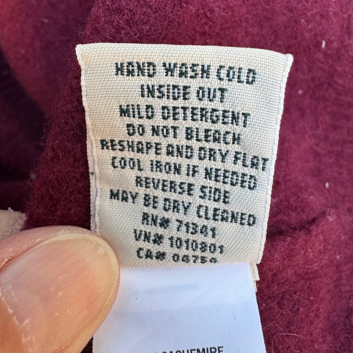 LL Bean 100% Cashmere Quiet Luxury Preppy Mock Neck Cardigan Sweater Burgundy M