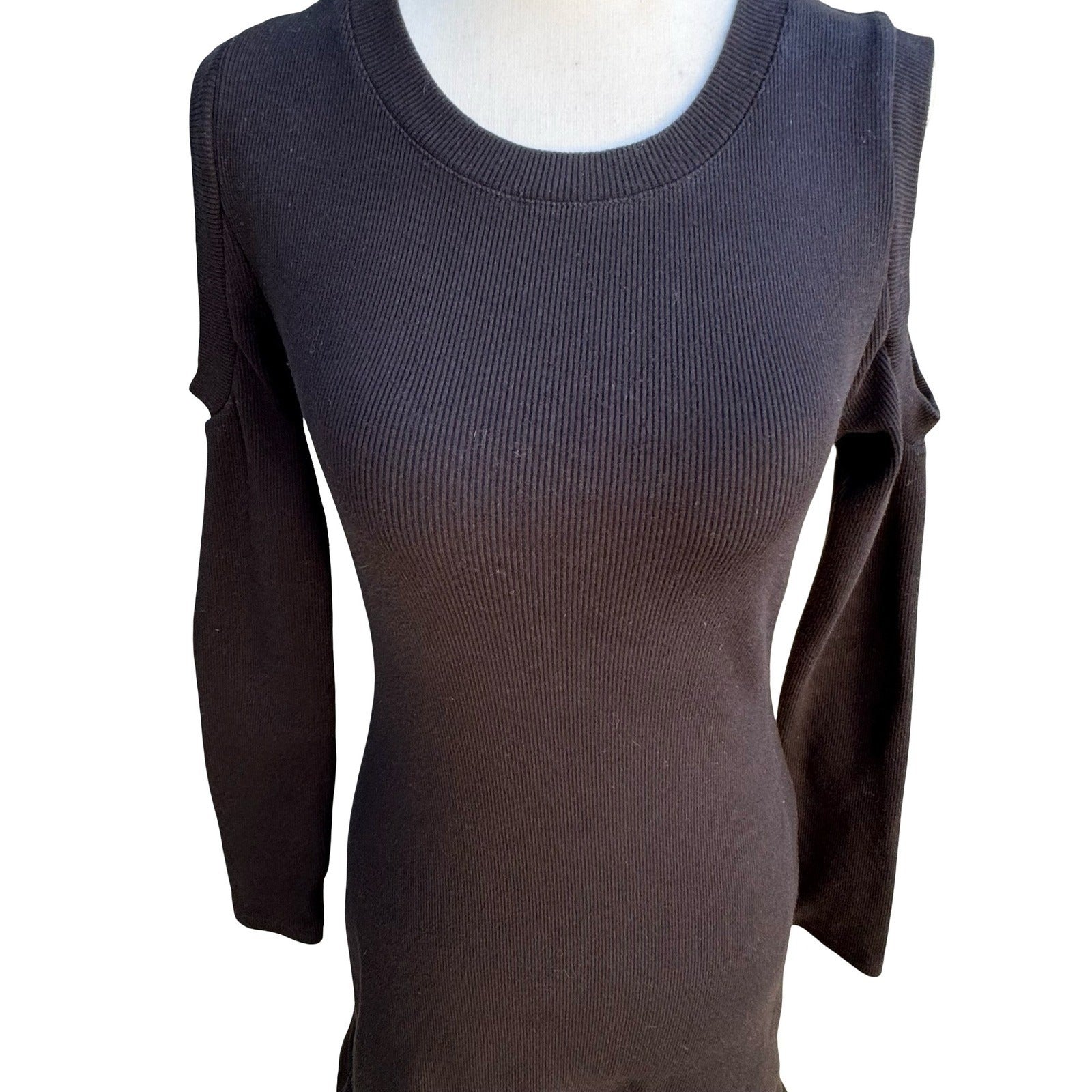 Avec Les Filles Minimalist Cold Shoulder Ribbed Ruffle Bodycon LBD Mini Dress XS