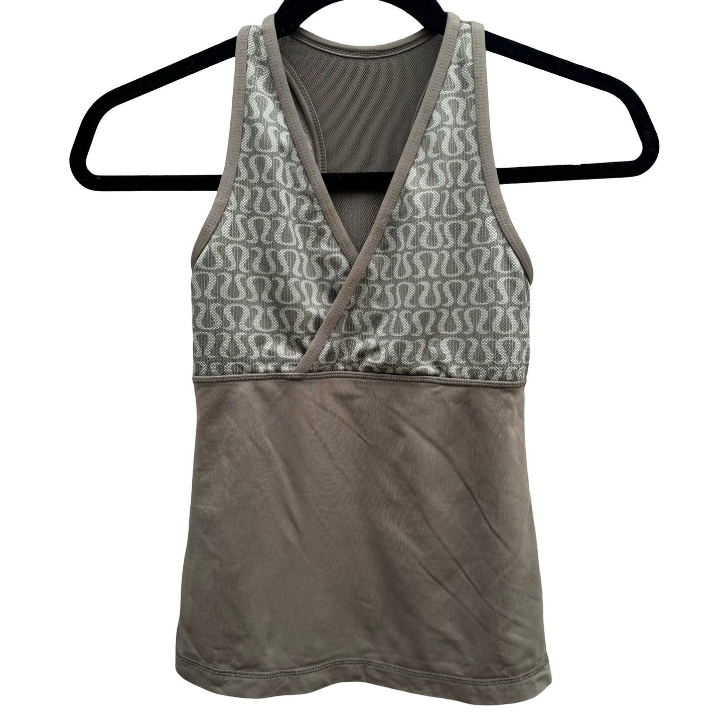 Lululemon Racerback Tank Top V-Neck Shelf Bra Taupe Logo Print 4 Yoga Gorpcore