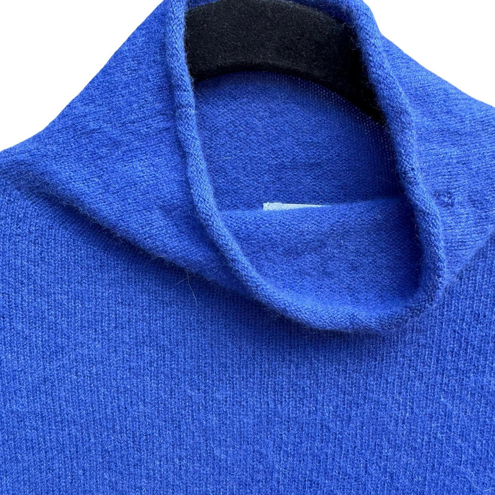 Nicole Miller Cashmere Quiet Luxury Minimalist Turtleneck Sweater Royal Blue