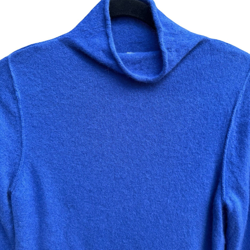 Nicole Miller Cashmere Quiet Luxury Minimalist Turtleneck Sweater Royal Blue