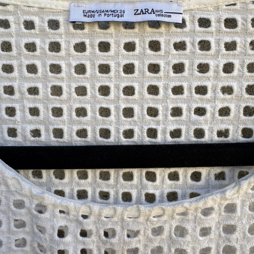 Zara Woman Collection Cream Eyelet Lace Floral Applique Boxy Top Blouse Medium