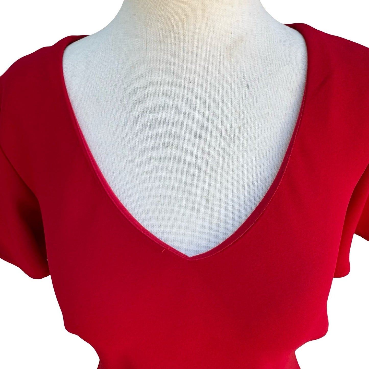 Scarlett Red V-Neck Flutter Sleeve Tulip Hem Cocktail Midi Sheath Dress Womens 8