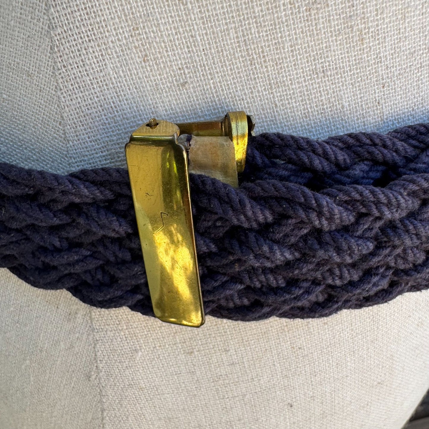 Vintage Womens Navy Gold-Tone Buckle Suede Leather Accents Braided Rope Belt