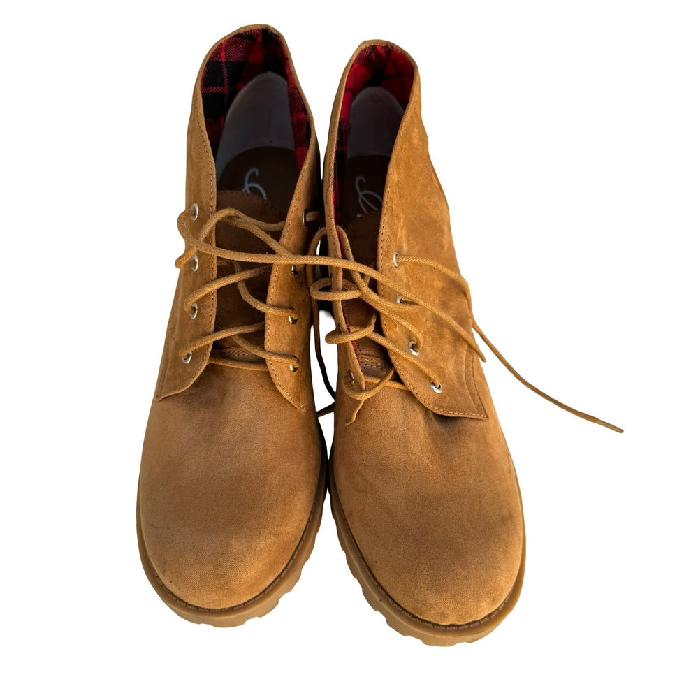 American Rag Reaghan Hiker Boots Tan Faux Suede Plaid Lining Womens 10M Lug Sole