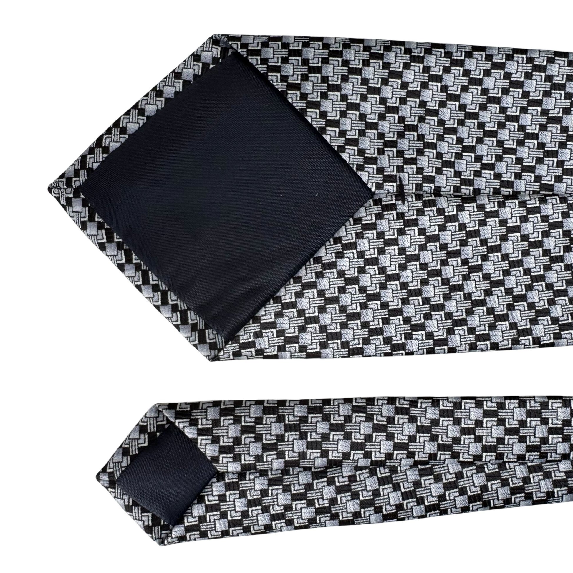Ivre Hausse Vintage Mens Black & White Geometric Pattern Silk Tie Necktie